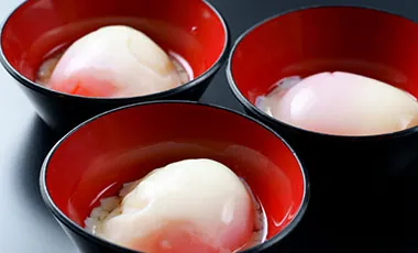 温泉玉子